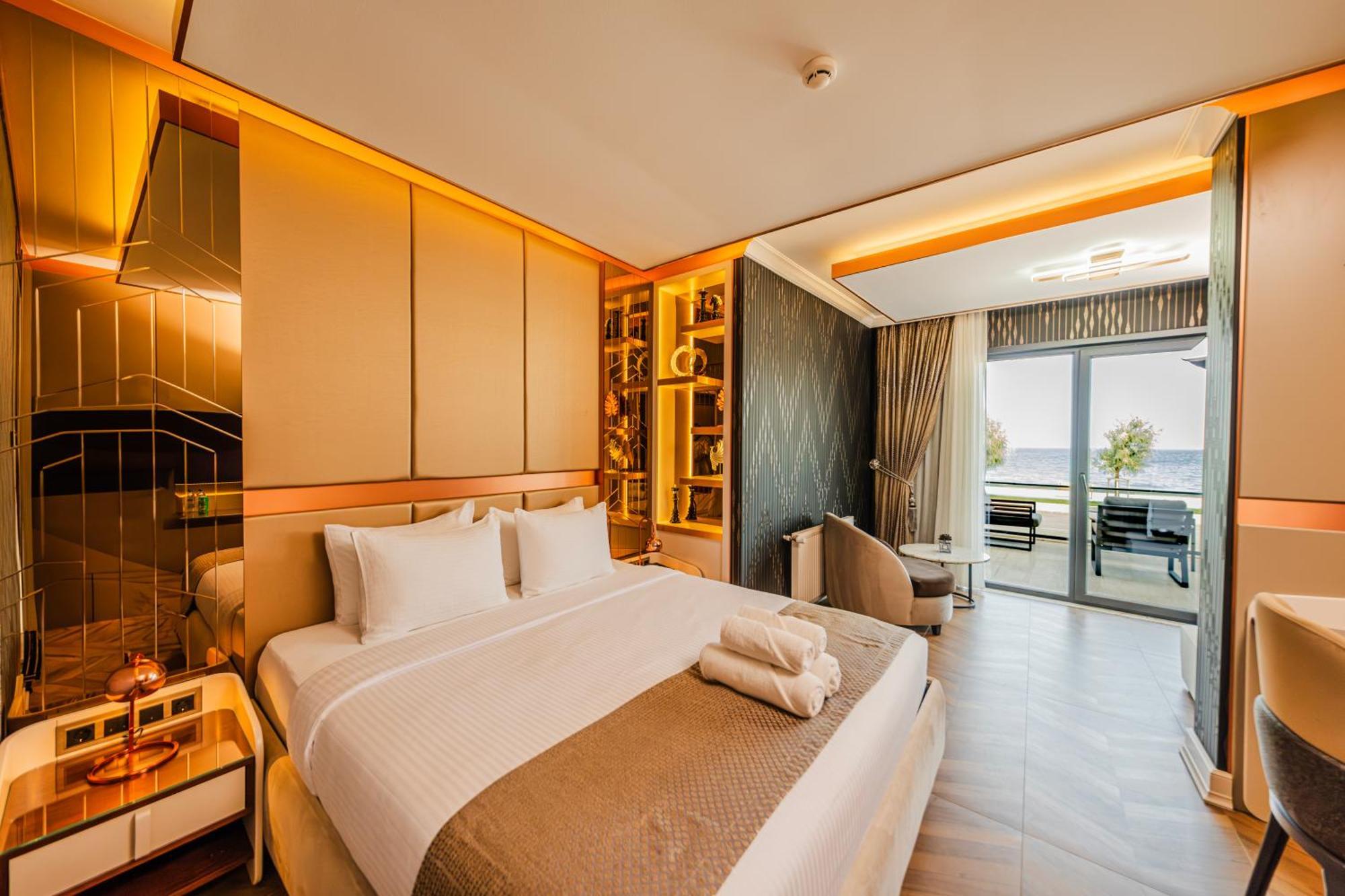 MQ Hotel Suites Arnavutkoy Esterno foto